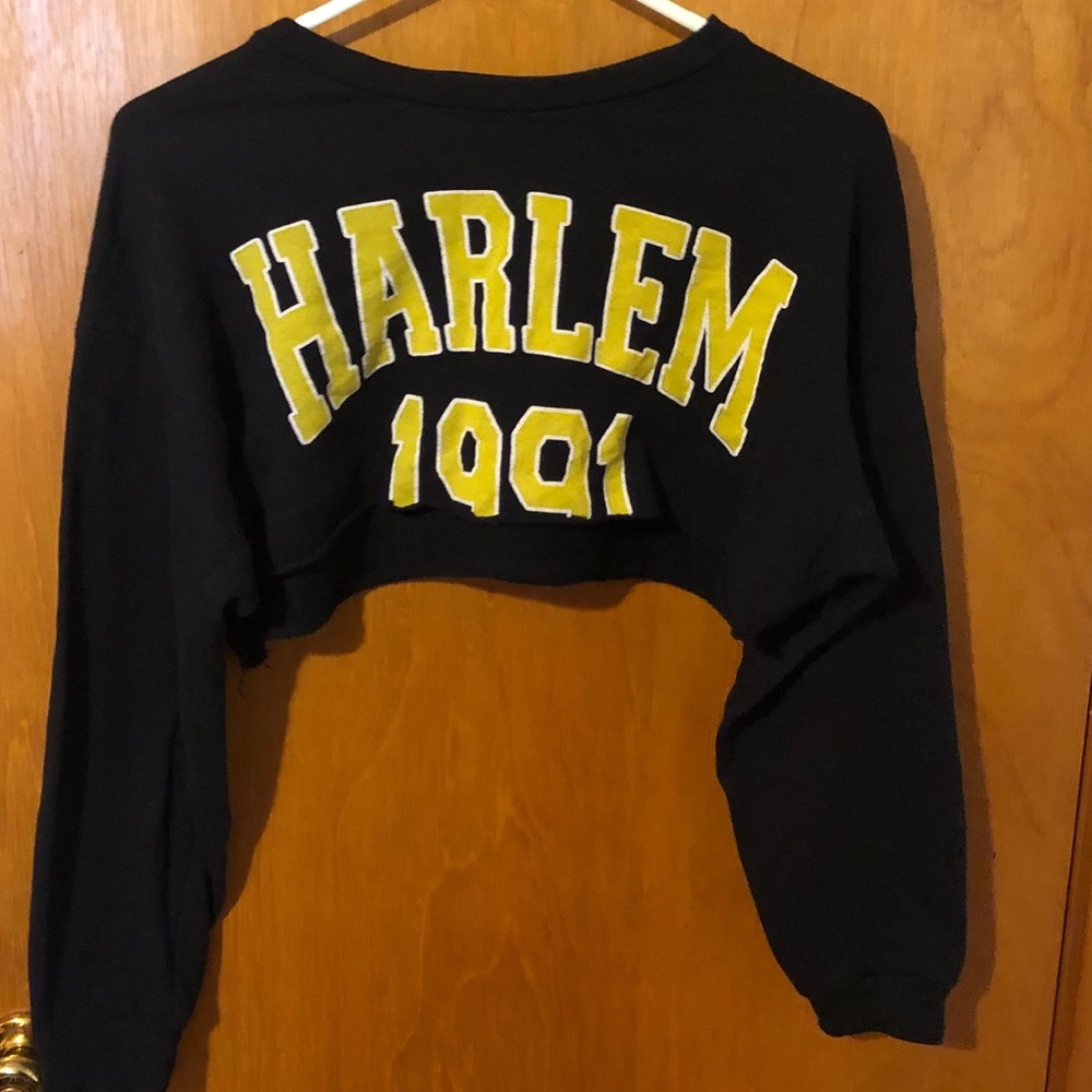 Black and yellow crop top